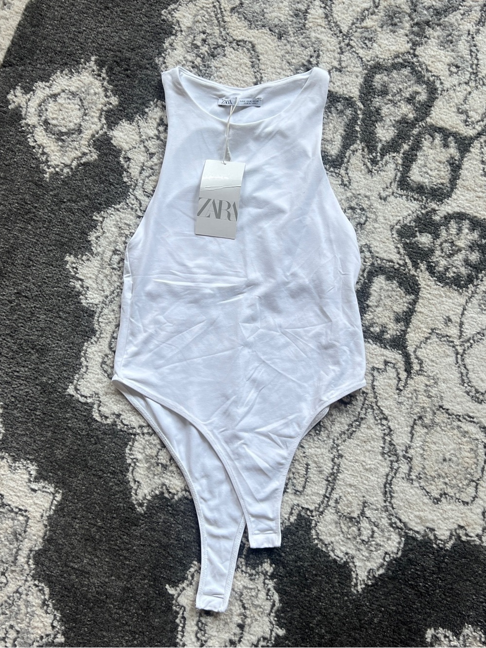 ZARA White Sleeveless High-Neck Bodysuit - Picture 2 of 3